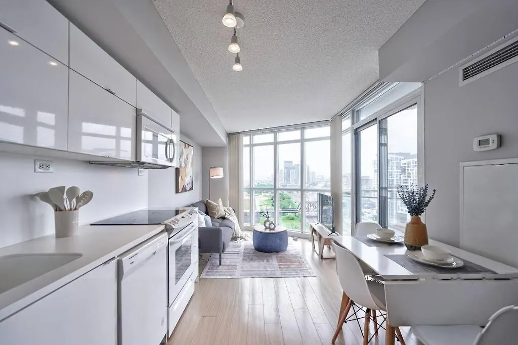 Apartment Entertainment District 1 Bedroom Free Parking Dt Toronto Canada
